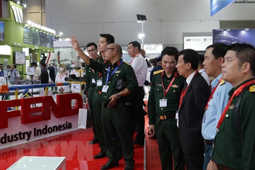 Việt Nam tham dự Diễn đàn và Triển lãm quốc phòng Indonesia 2022