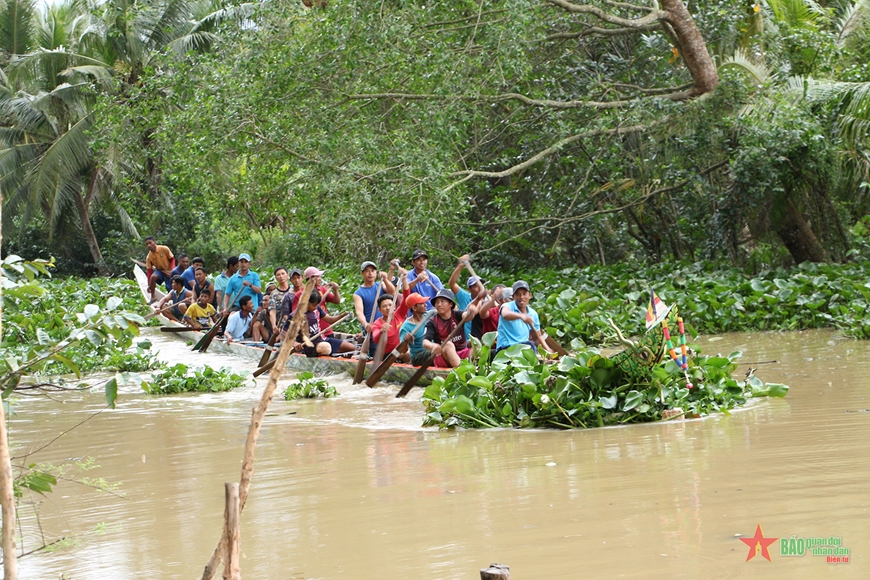 Rộn ràng phum, sóc Khmer trước Lễ hội Oóc Om Bóc - Đua ghe Ngo