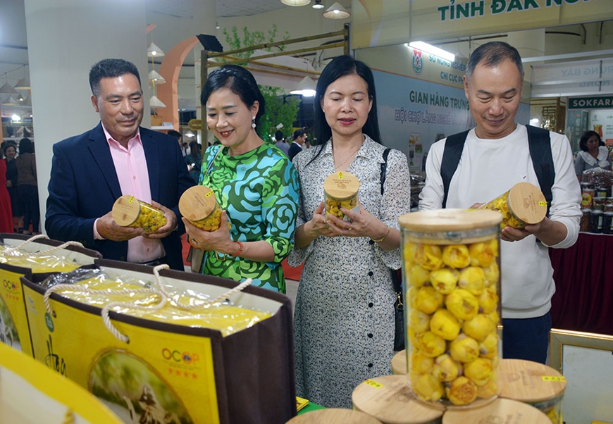 Nâng cao đời sống, thu nhập của người dân vùng nông thôn