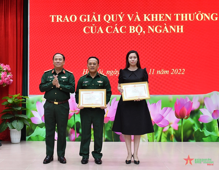 Báo Quân đội nhân dân phát động thi đua cao điểm kỷ niệm 50 năm Chiến thắng “Hà Nội - Điện Biên Phủ trên không”
