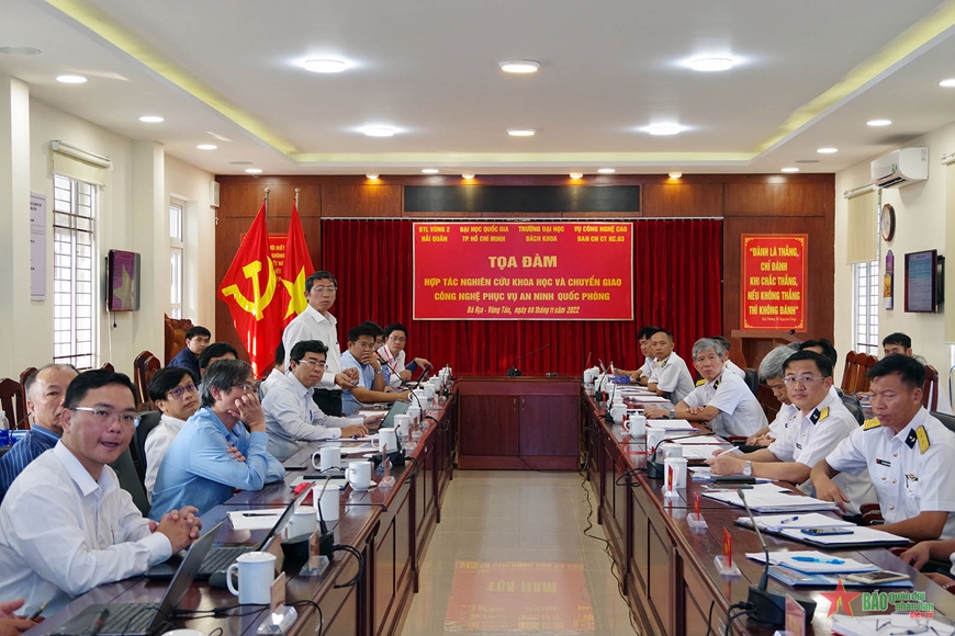 Vùng 2 Hải quân tọa đàm: Hợp tác nghiên cứu khoa học và chuyển giao công nghệ phục vụ an ninh, quốc phòng