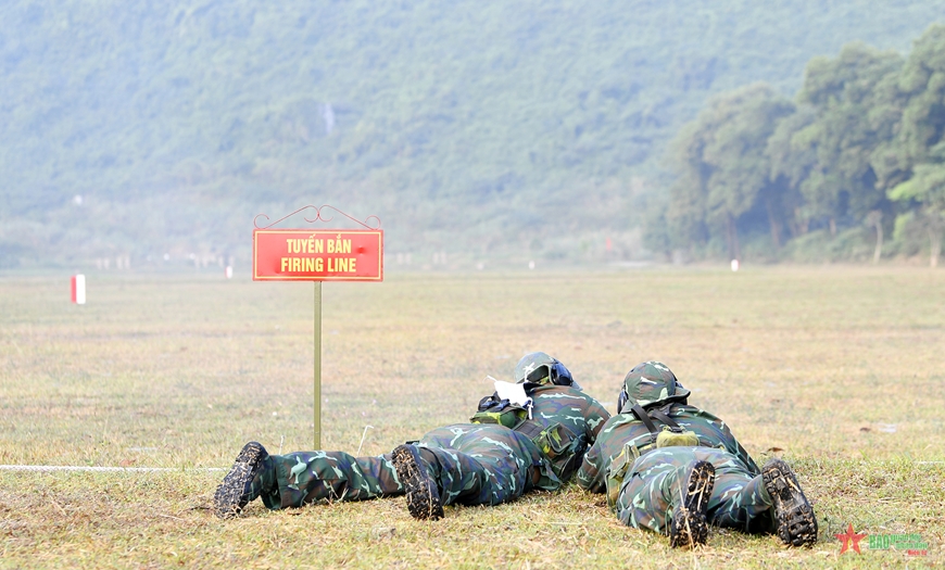 AARM-30: Các xạ thủ ASEAN thể hiện tinh thần đồng đội trên thao trường