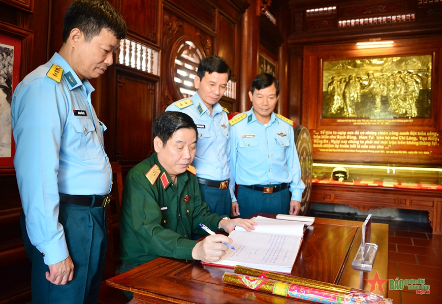 Tổng cục Chính trị Quân đội nhân dân Việt Nam kiểm tra hoạt động công tác Đảng, công tác chính trị tại Quân chủng Phòng không-Không quân