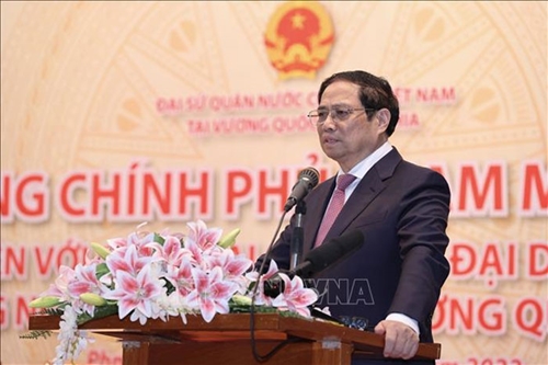 Thủ tướng Chính phủ Phạm Minh Chính thăm Đại sứ quán và gặp gỡ kiều bào Việt Nam tại Campuchia