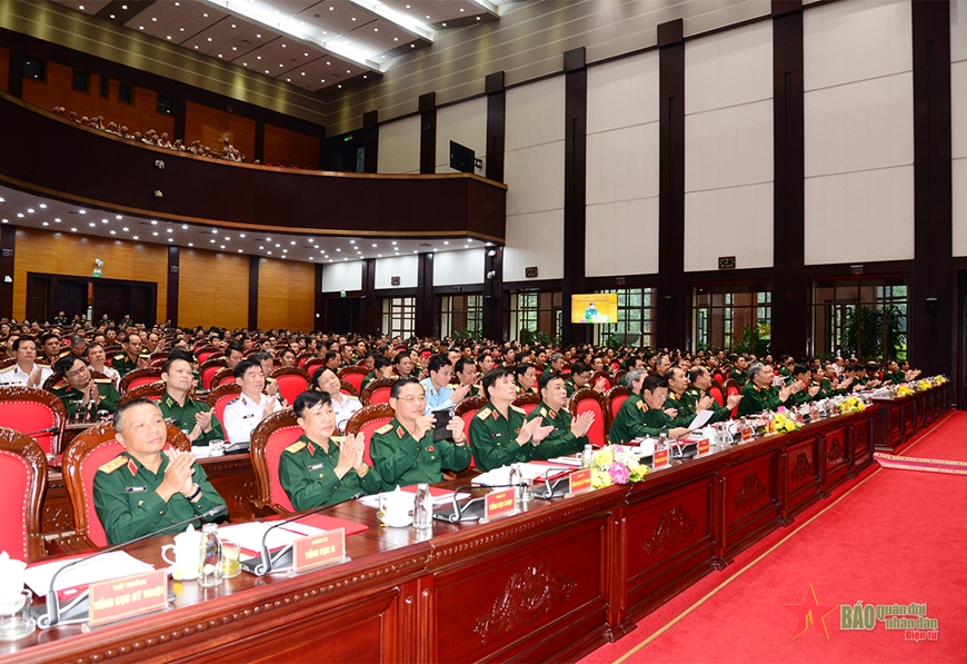 Đại tướng Phan Văn Giang dự và phát biểu chỉ đạo tại Hội nghị tổng kết 15 năm thực hiện Nghị quyết số 382