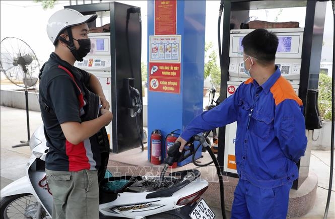Giá xăng dầu trong nước liệu có tăng lần thứ 4 liên tiếp vào chiều nay (11-11)?