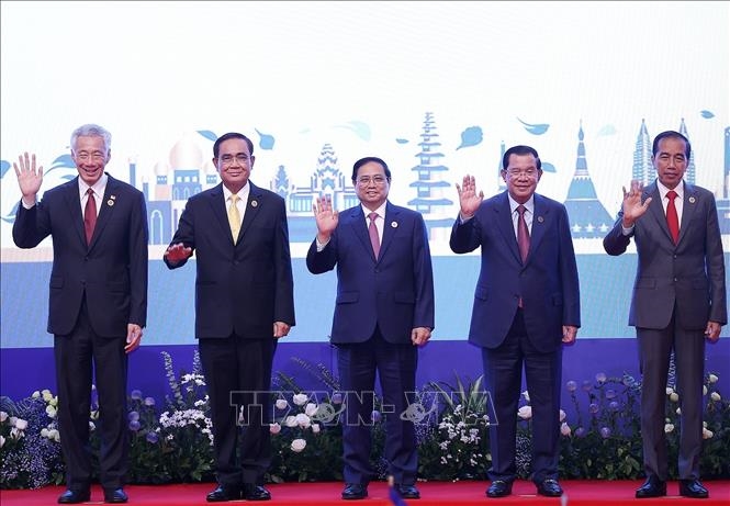 Hội nghị Cấp cao ASEAN lần thứ 41: Khẳng định vai trò và trách nhiệm của ASEAN trong các vấn đề quốc tế, khu vực