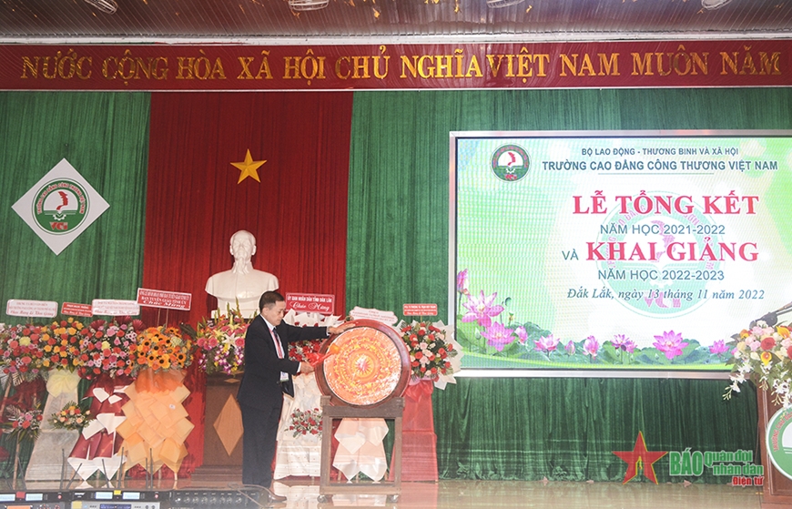 Trường Cao đẳng Công Thương Việt Nam khai giảng năm học 2022-2023