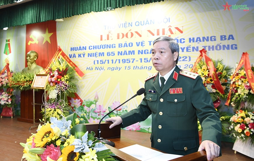 Thư viện Quân đội đón nhận Huân chương Bảo vệ Tổ quốc hạng Ba