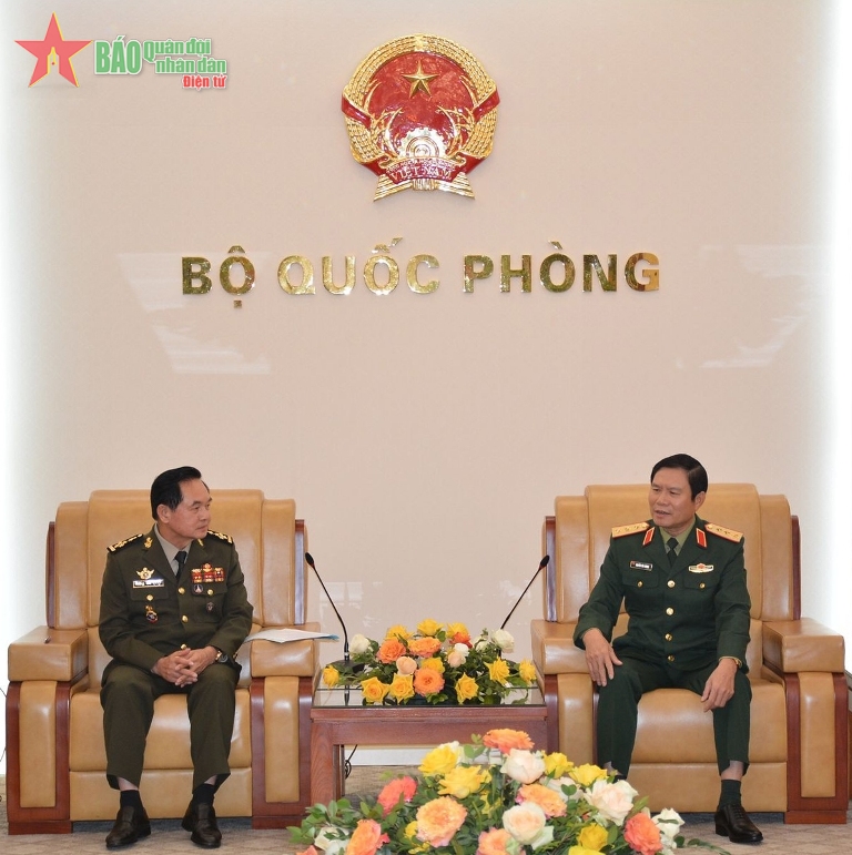 Thượng tướng Nguyễn Tân Cương tiếp Chủ tịch Hội đồng thể thao quân sự Quân đội Hoàng gia Campuchia