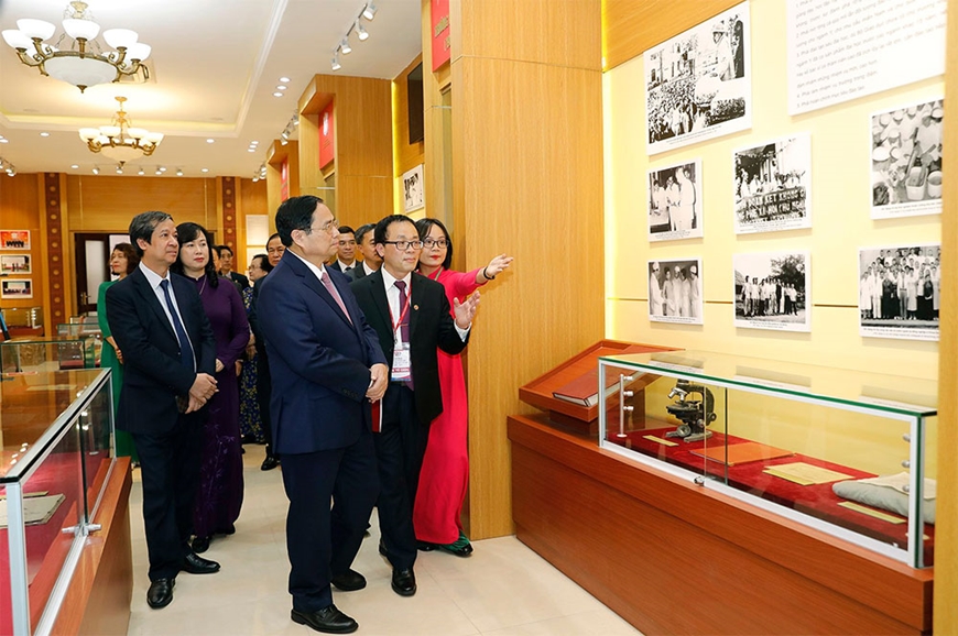 Thủ tướng Phạm Minh Chính: Trường Đại học Y Hà Nội sẽ mãi là biểu tượng đẹp trong chăm sóc và bảo vệ sức khỏe của nhân dân