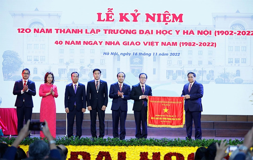 Thủ tướng Phạm Minh Chính: Trường Đại học Y Hà Nội sẽ mãi là biểu tượng đẹp trong chăm sóc và bảo vệ sức khỏe của nhân dân