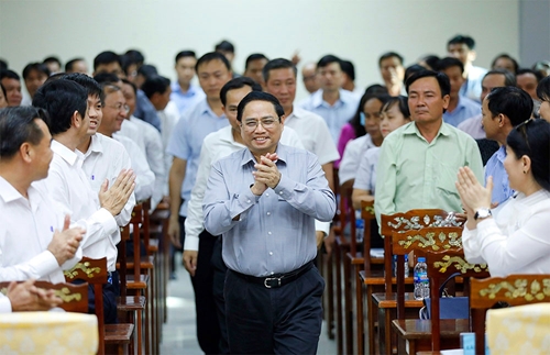 Thủ tướng Chính phủ Phạm Minh Chính tiếp xúc cử tri tại thành phố Cần Thơ