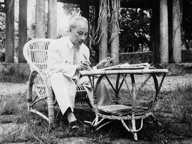 Ngày 20-11 là Ngày Nhà giáo Việt Nam