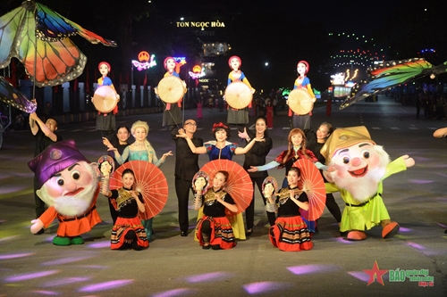 Hấp dẫn Lễ hội đường phố tại Festival Ninh Bình 2022