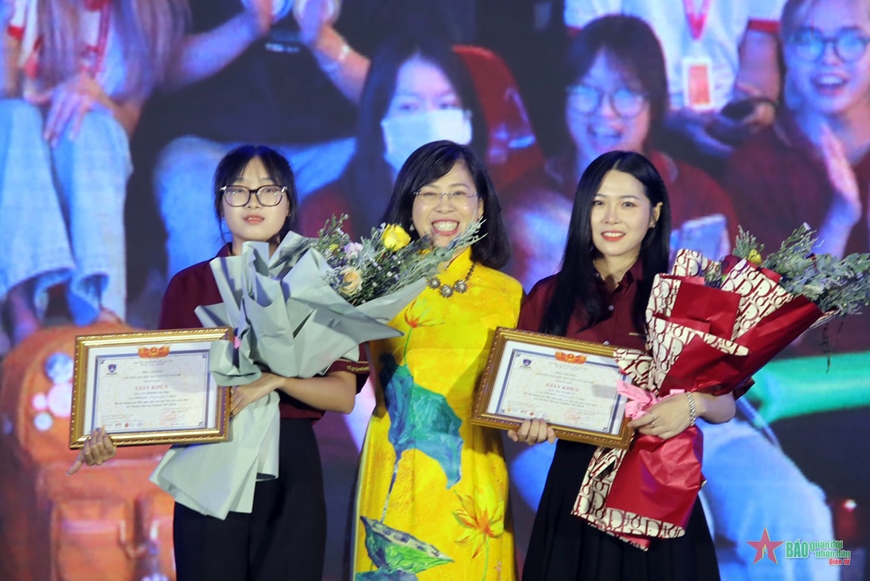 Tặng 100% học phí năm học đầu tiên cho thủ khoa đầu vào ngành y