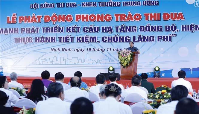 Thủ tướng Chính phủ phát động thi đua “Đẩy mạnh phát triển kết cấu hạ tầng đồng bộ, hiện đại; thực hành tiết kiệm, chống lãng phí”