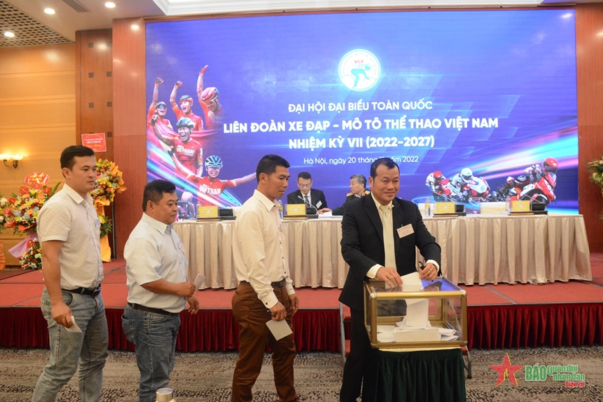 Ông Lê Văn Thắng làm Chủ tịch Liên đoàn Xe đạp-Mô tô thể thao Việt Nam