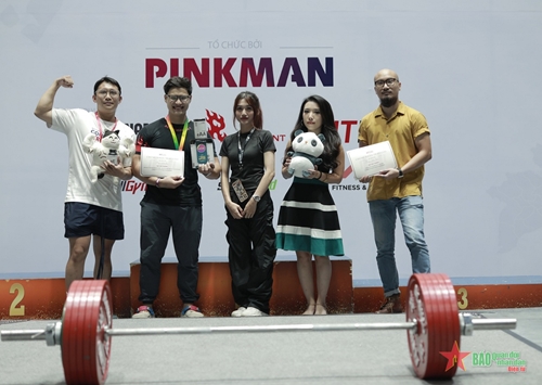 Anh Tú, Lan Anh xuất sắc nhất Giải powerlifting Việt Nam 2022