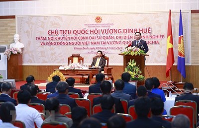 国会議長 Vuong Dinh Hue がベトナム人コミュニティに会う