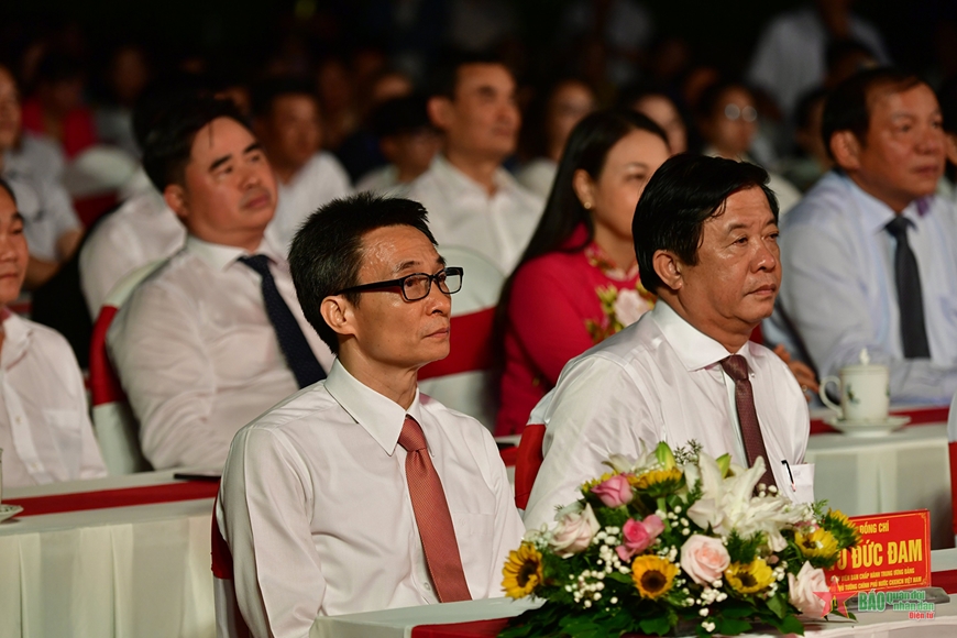 Thủ tướng Chính phủ Phạm Minh Chính dự chương trình nghệ thuật “Dấu ấn Võ Văn Kiệt”