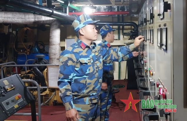 Tăng cường thực hành huấn luyện trên sông, biển Tăng cường thực hành huấn luyện trên sông, biển
