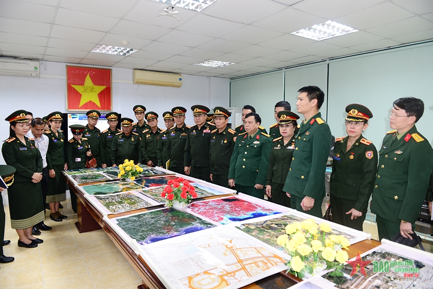 Giao lưu, trao đổi kinh nghiệm hoạt động công đoàn quốc phòng Việt Nam - Lào