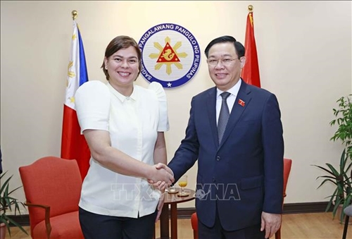 Chủ tịch Quốc hội Vương Đình Huệ hội kiến Phó tổng thống Philippines Sara Duterte