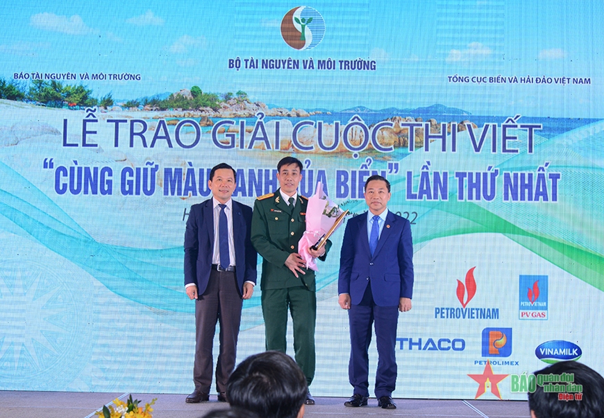 Phát động Cuộc thi tác phẩm báo chí “Cùng giữ màu xanh của biển” lần thứ hai