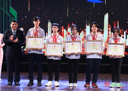 Trao giải Cuộc thi sáng tạo dành cho thanh thiếu niên, nhi đồng toàn quốc lần thứ 18 năm 2022