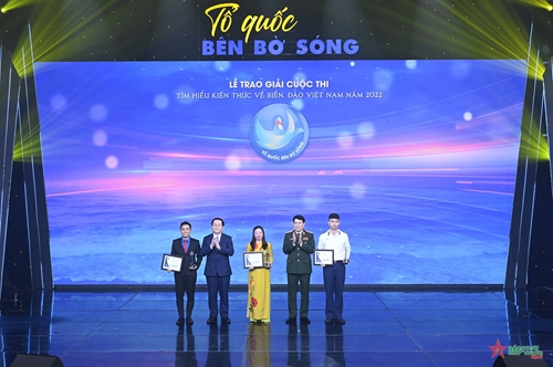 Trao giải Cuộc thi tìm hiểu kiến thức về biển đảo Việt Nam năm 2022 với chủ đề 