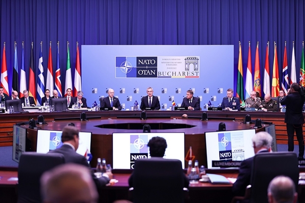 Hội nghị Ngoại trưởng NATO Liệu có “đổ thêm dầu vào lửa”