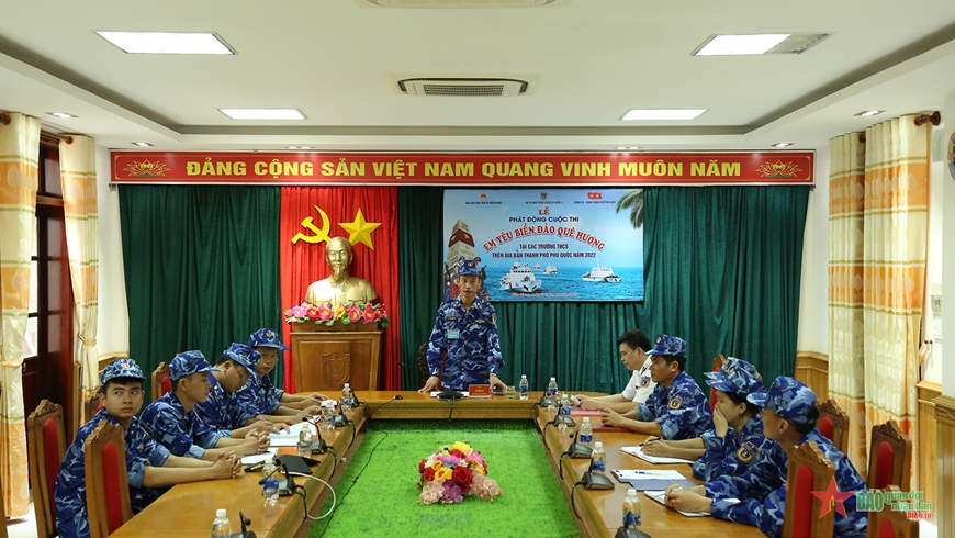 Hãy tham gia cuộc thi Em yêu biển, đảo quê hương để được khám phá vẻ đẹp hoang sơ của đất nước và cảm nhận tình yêu sâu đậm với biển, đảo. Cùng tham gia Vùng Cảnh sát biển 4 để trải nghiệm cuộc sống thực tế và đắm mình trong cảm xúc cuồng nhiệt.