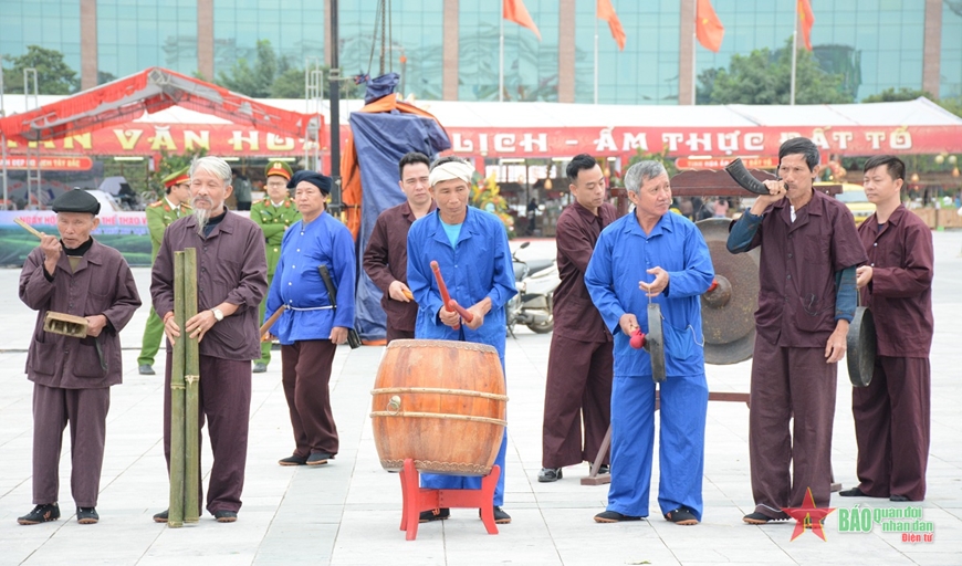 Sắc màu văn hóa Tây Bắc