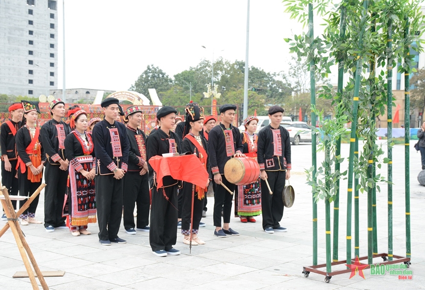 Sắc màu văn hóa Tây Bắc