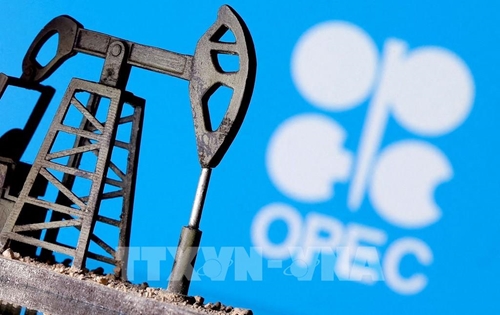 OPEC+ nhất trí không tăng sản lượng dầu mỏ

