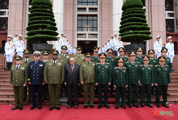 Đại tướng Lương Cường chủ trì lễ đón Chủ nhiệm Chính trị các Lực lượng vũ trang cách mạng Cuba