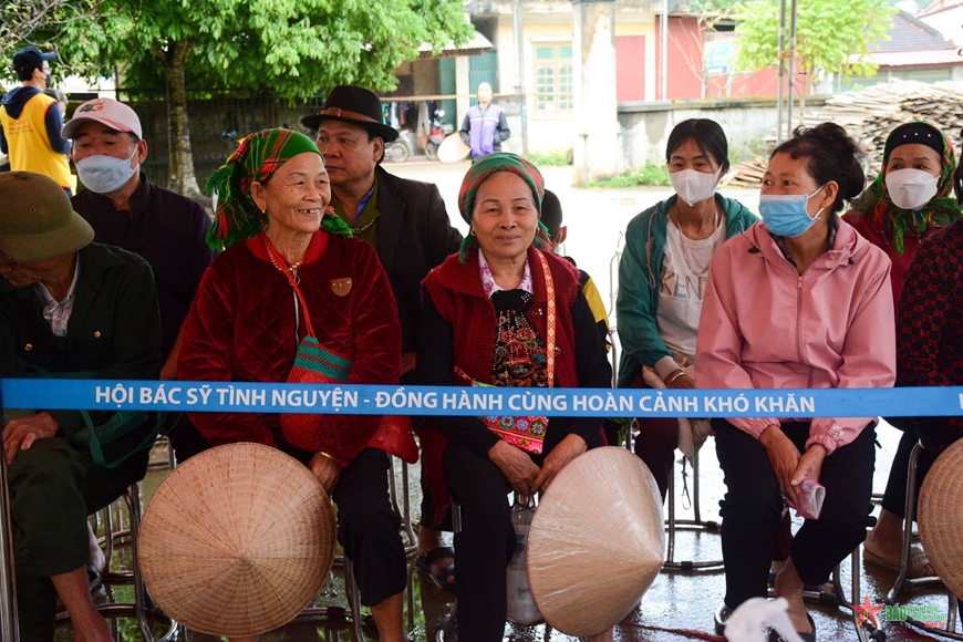 Hội Bác sĩ tình nguyện: Hành trình mang sức khỏe lên xứ Lạng