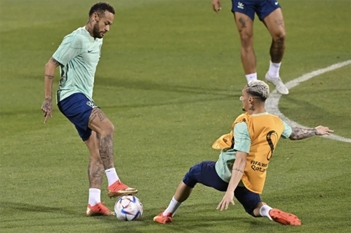 Neymar nhiều khả năng sẽ ra sân trong trận Brazil - Hàn Quốc