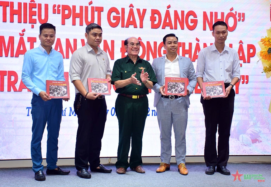 Ra mắt Ban vận động Câu lạc bộ “Trái tim người lính Miền Tây”