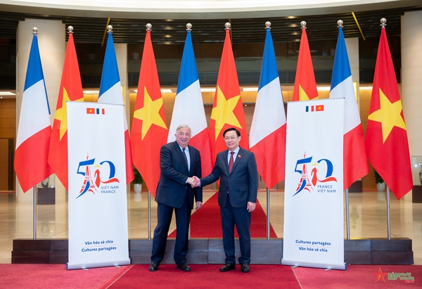 Khởi động các sự kiện kỷ niệm 50 năm quan hệ ngoại giao Việt Nam-Pháp