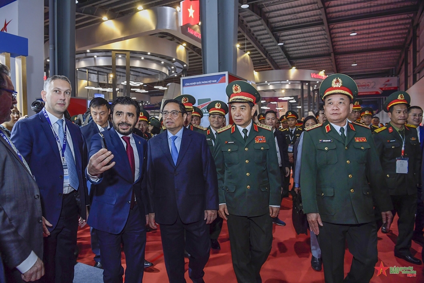Thủ tướng Phạm Minh Chính tham quan Triển lãm Quốc phòng quốc tế Việt Nam 2022