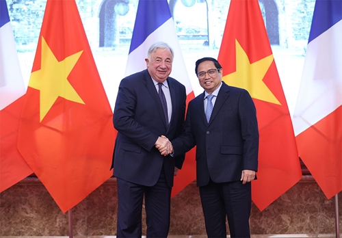 Thủ tướng Chính phủ Phạm Minh Chính tiếp Chủ tịch Thượng viện Cộng hòa Pháp