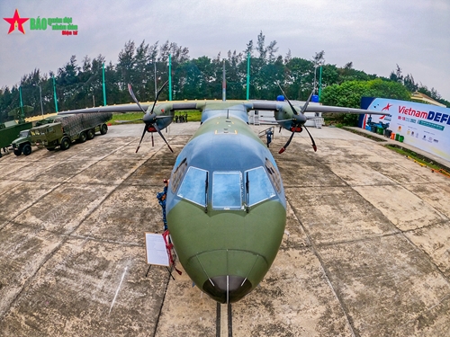 Những hình ảnh độc đáo tại không gian trưng bày ngoài trời của Triển lãm Quốc phòng quốc tế Việt Nam 2022 