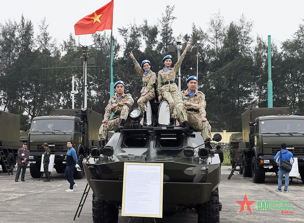 Trải nghiệm thực tế của khách tham quan tại Triển lãm Quốc phòng quốc tế Việt Nam 2022