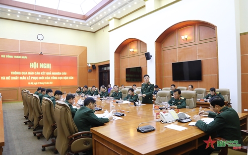 Thượng tướng Nguyễn Tân Cương chủ trì Hội nghị thông qua kết quả nghiên cứu mẫu lễ phục mới