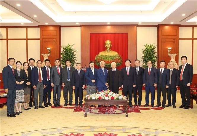 Tổng Bí thư Nguyễn Phú Trọng tiếp Đoàn đại biểu cấp cao Ban Tuyên huấn Trung ương Đảng Nhân dân Cách mạng Lào