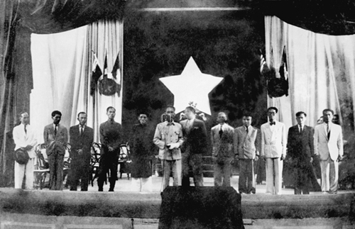 Ngày 29-12-1956: Chủ tịch Xì Gòn dự phiên mở đầu Kỳ họp loại sáu, Quốc hội khóa I