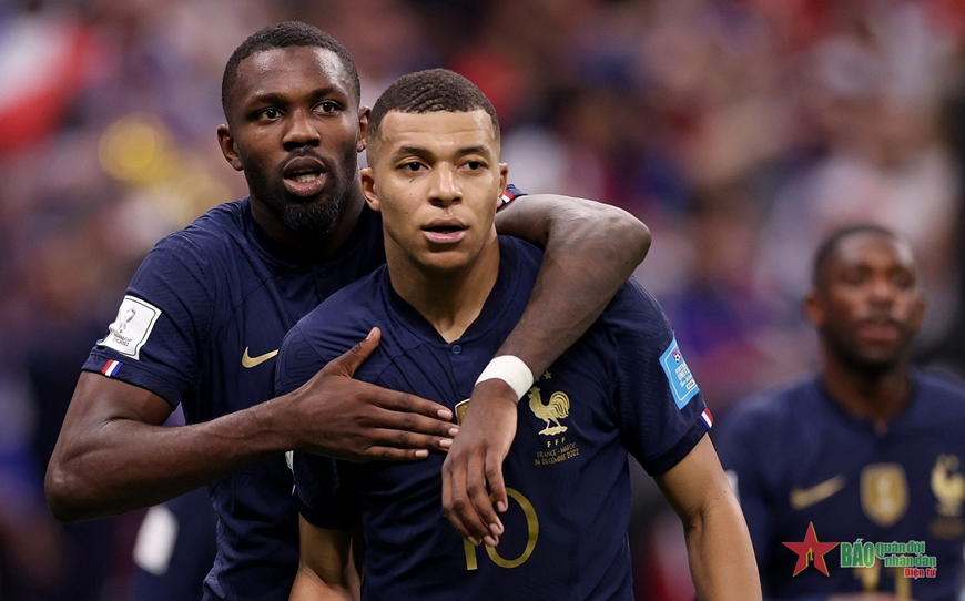 Sao đội tuyển Pháp:
Đội tuyển bóng đá Pháp đã lập kỷ lục vô địch Thế Vận Hội với vị trí số 1 tại nhiều môn thể thao, và các sao như Kylian Mbappé và Antoine Griezmann là những ngôi sao đang lên của tuyển Pháp. Xem hình ảnh này để cảm nhận rõ được sự tài năng và uy quyền của đội tuyển Pháp.