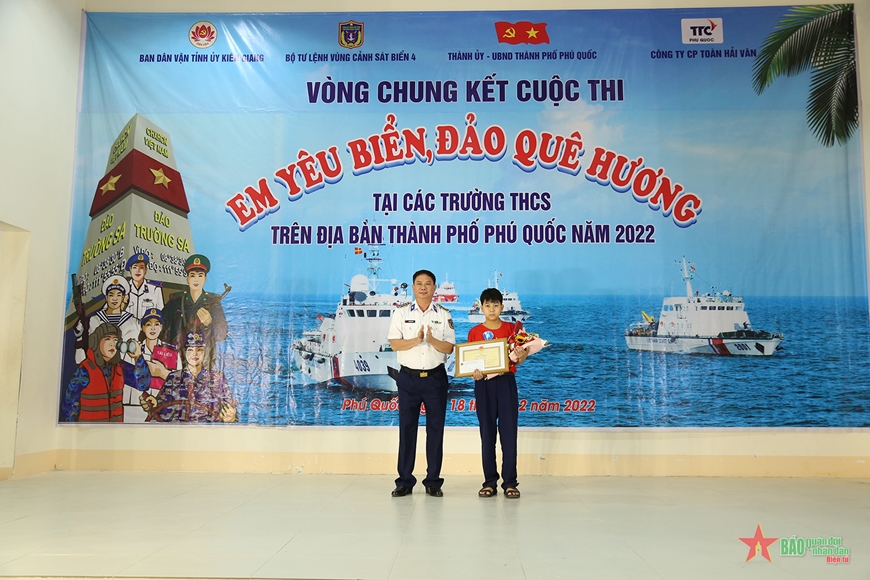 Phú Quốc là một hòn đảo đẹp và nổi tiếng với những bãi biển tuyệt đẹp. Hãy khám phá bức hình liên quan đến từ khóa này để nhìn thấy vẻ đẹp hoang sơ của Phú Quốc.